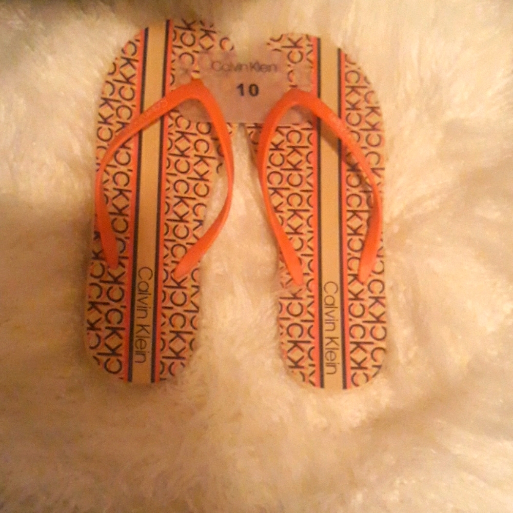NEW!! Ladies Flip Flops by Calvin Klein